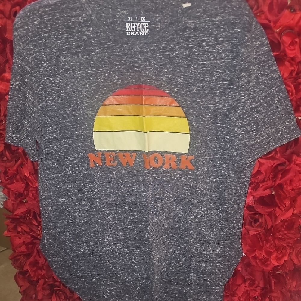 Royce Brand Women's Grey Graphic New York T-Shirt Size XLarge